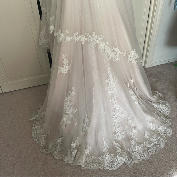 David Tutera Wedding Gown (Mon Cheri 2015) - Picture 5 of 9